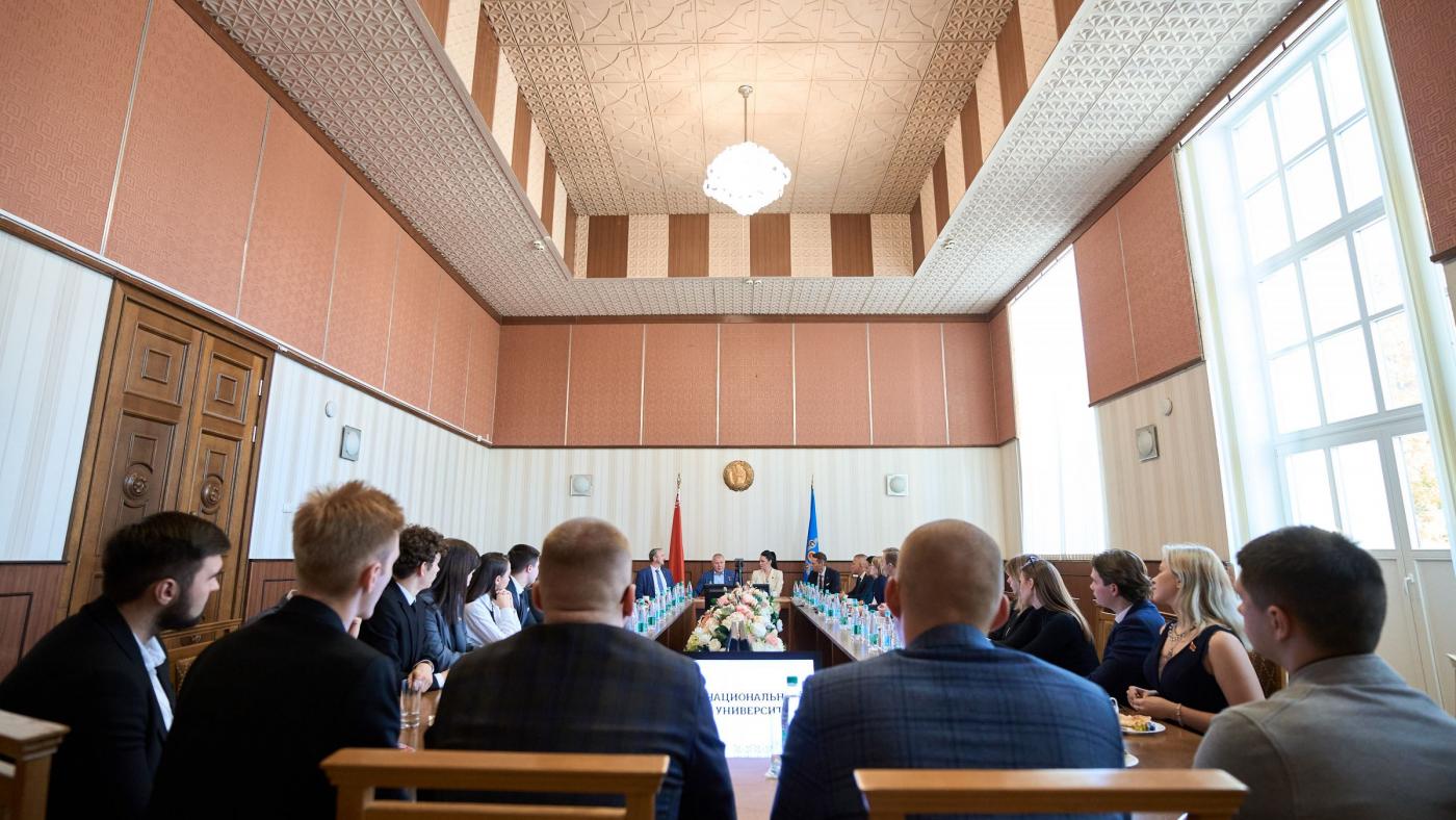 О важном на встрече с космонавтами